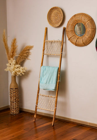 Décor Towel stand steps ladder