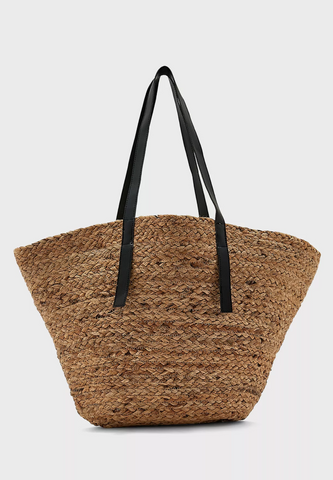 Jute basket bag with leather strap